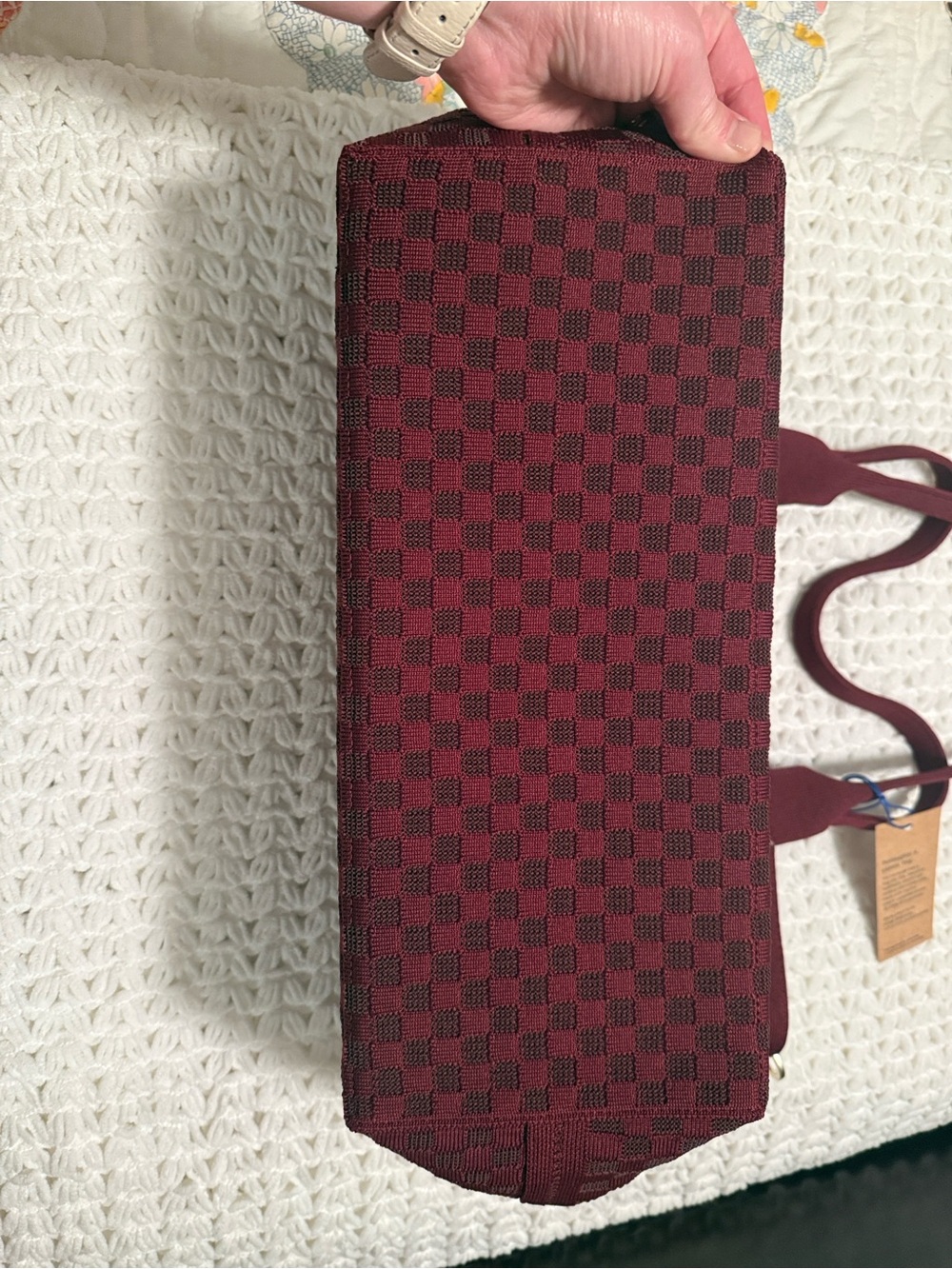 NWT Rothy’s Lightweight Zip Tote in Cabernet Check Knit Pattern - Picture 5 of 13